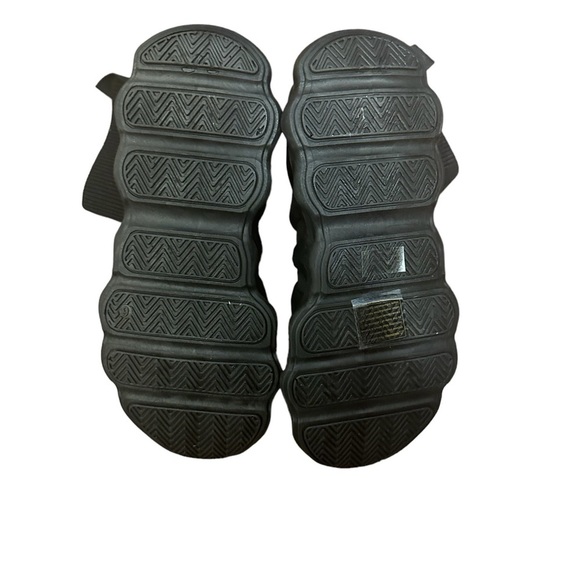 Cape Robbin Black Sock Sneakers - Picture 9 of 9